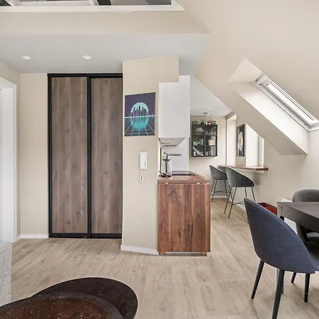 & Modern In The Coziest Street In Apartment Bergen