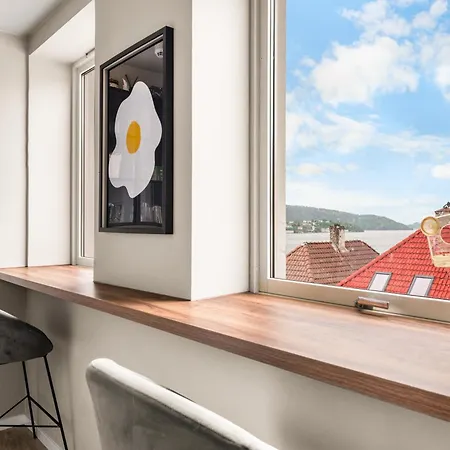 & Modern In The Coziest Street In Apartment